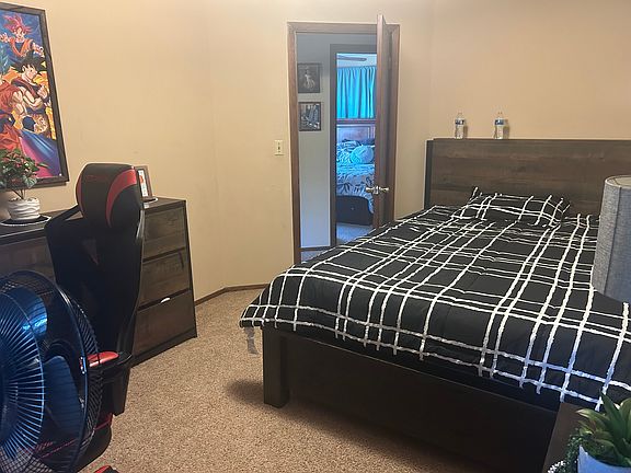3rd image of 1419 Fleetfoot Dr