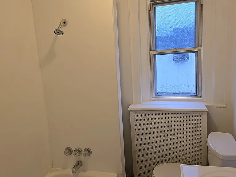 2318 Upland St #2 — Photo 1