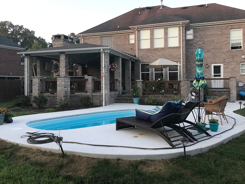 2nd image of 901 Calico Ct