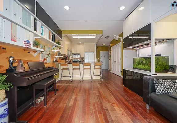 5th image of 2408 Ocean Ave APT 6