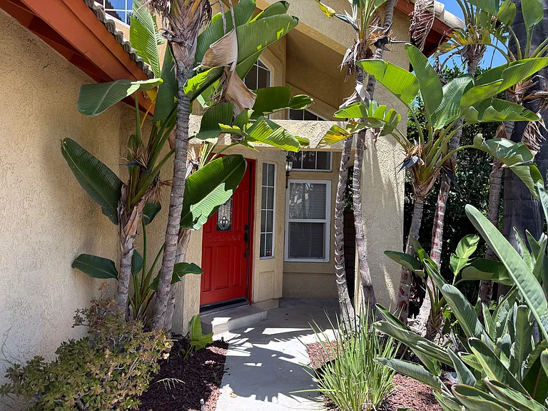 10332 Charwood Ct — Photo 2