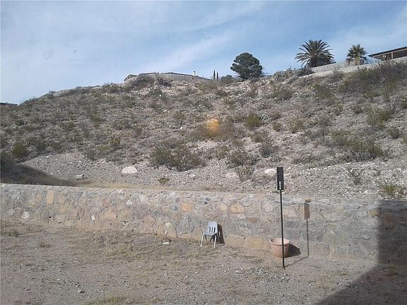 2nd image of 3205 Mountain Walk Dr NE