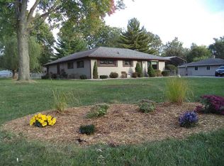 1401 Ranch Rd, Warsaw, IN 46580