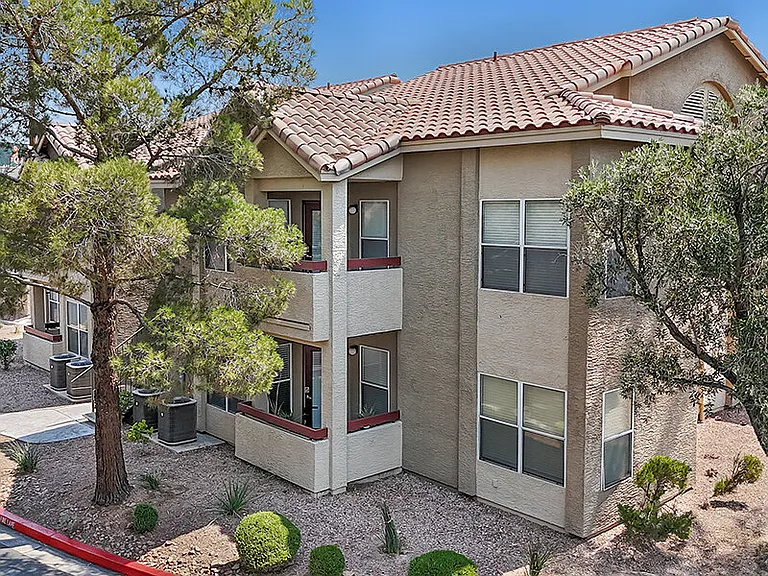 Gloria Park Villas — Photo 34