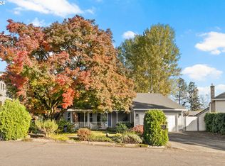 21505 NE Lachenview Ln, Fairview, OR 97024