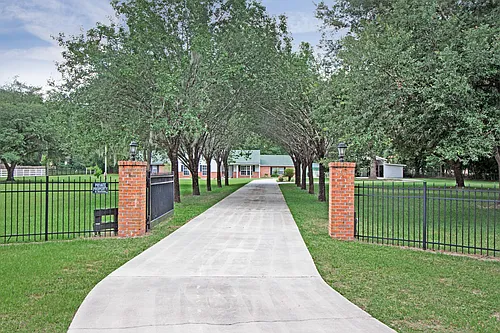 12556 Joby Ln E Photo 1