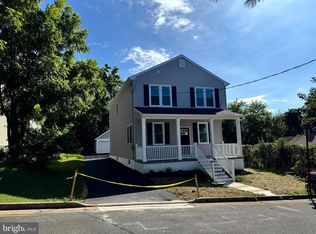 2304 Parkview Ave, Willow Grove, PA 19090