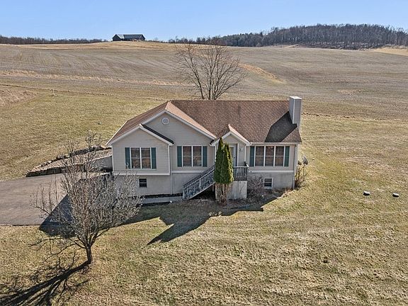 2nd image of 10240 Manor Rd NE