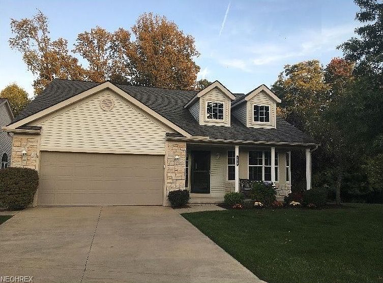 1st image of 8639 Primrose Ln