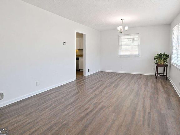 3rd image of 2191 Greystone Way