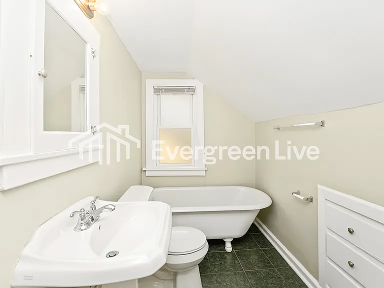 842 Montford Rd — Photo 11