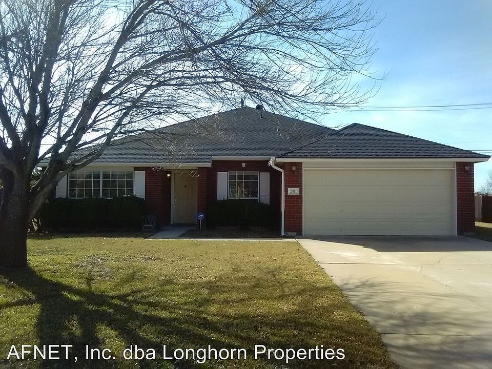 1st image of 2511 Creek Dr