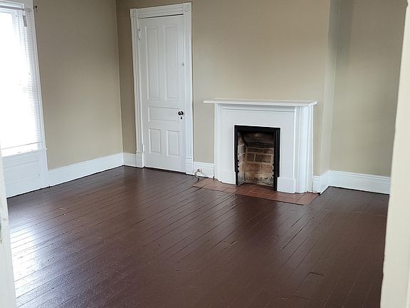 5th image of 166 Smith Ballard St #1