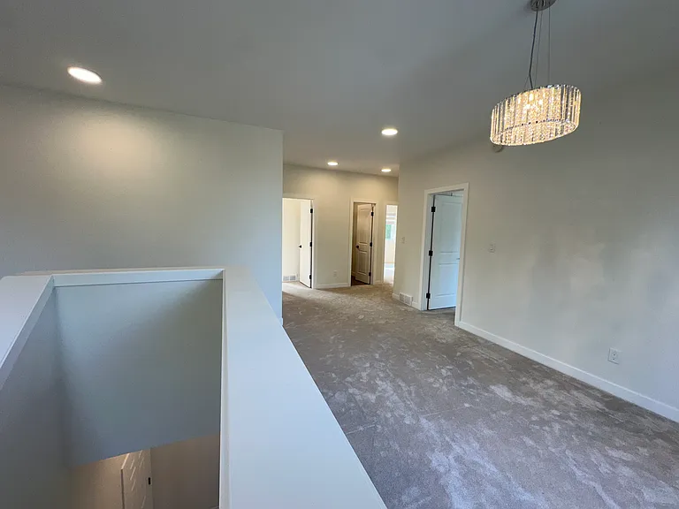 325 Lockwood St — Photo 13