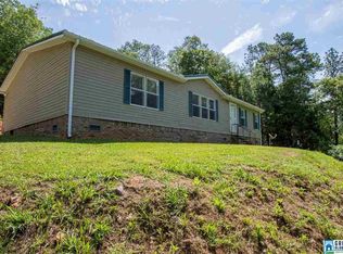 630 Lake Ridge Ln, Talladega, AL 35160