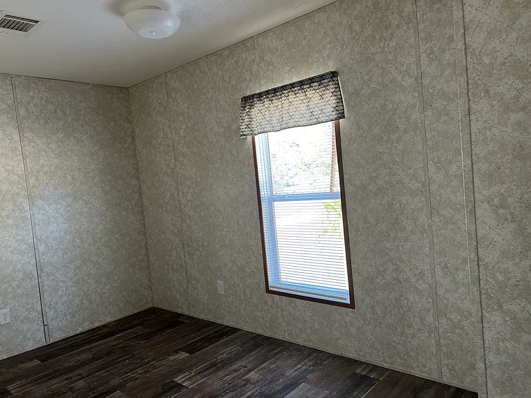 7052 Jammes Rd — Photo 5