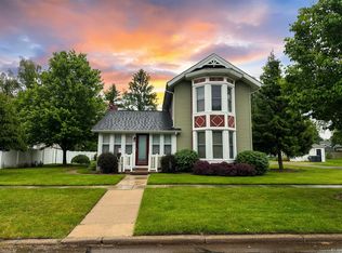 411 S Michigan Ave, Vicksburg, MI 49097