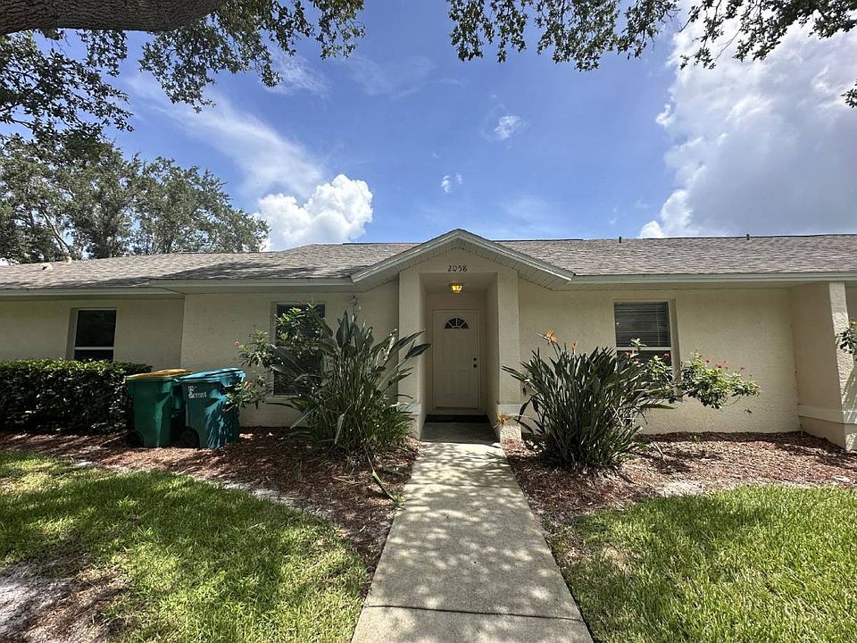 1st image of 2058 Foxwood Dr