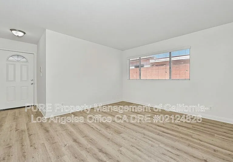 1538 W 205th St #2 — Photo 3