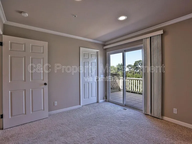 815 Alice St #B — Photo 10