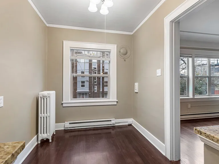 Westland Manor — Photo 15