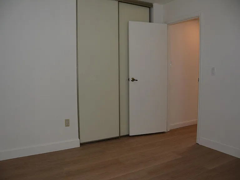 2221 Lynbrook Dr — Photo 19