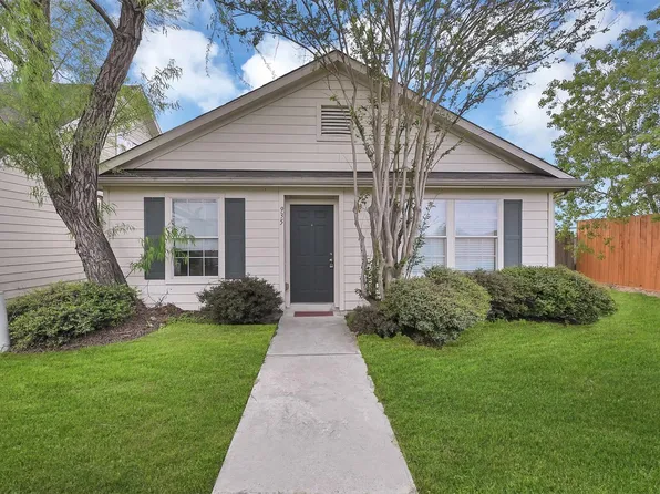 935 Verde Trails Dr, Houston, TX 77073