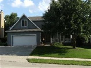 16917 K St, Omaha, NE 68135