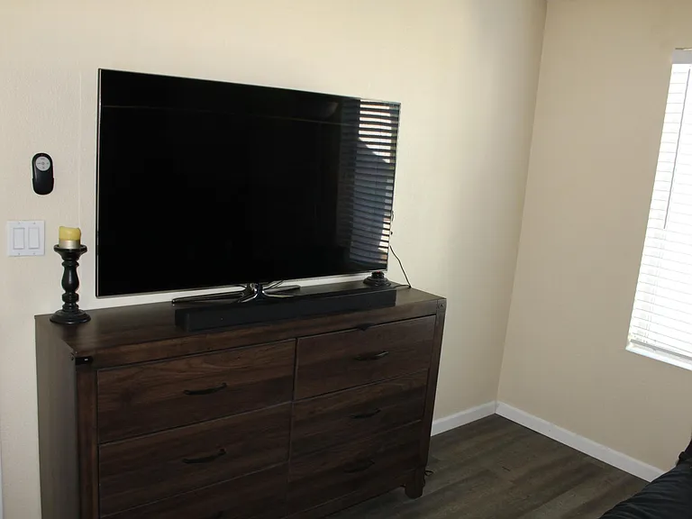 3301 E Kelton Ln #103 — Photo 31