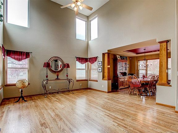 2nd image of 16021 Parkside Dr