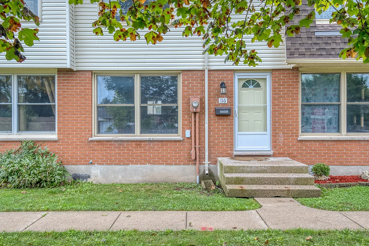 Building Photo - 51 Sholto Dr #116