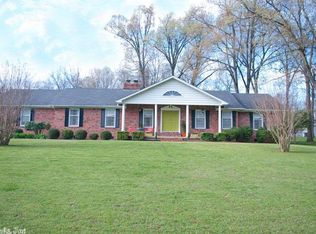 2001 Barnhill Rd, Paragould, AR 72450