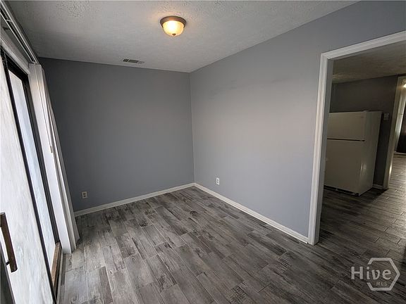 4th image of 79 Ivey St #13