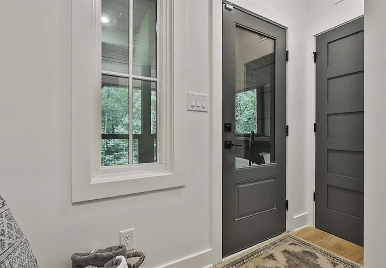 130 Arcadia Ave — Photo 46