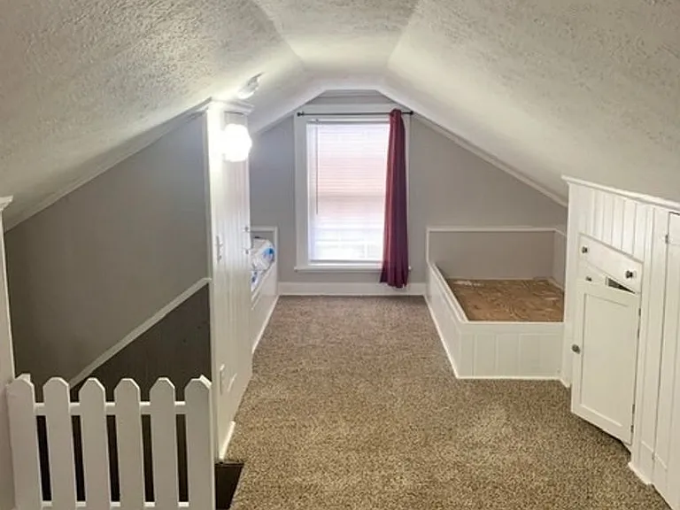 2421 Lindbergh Dr — Photo 12