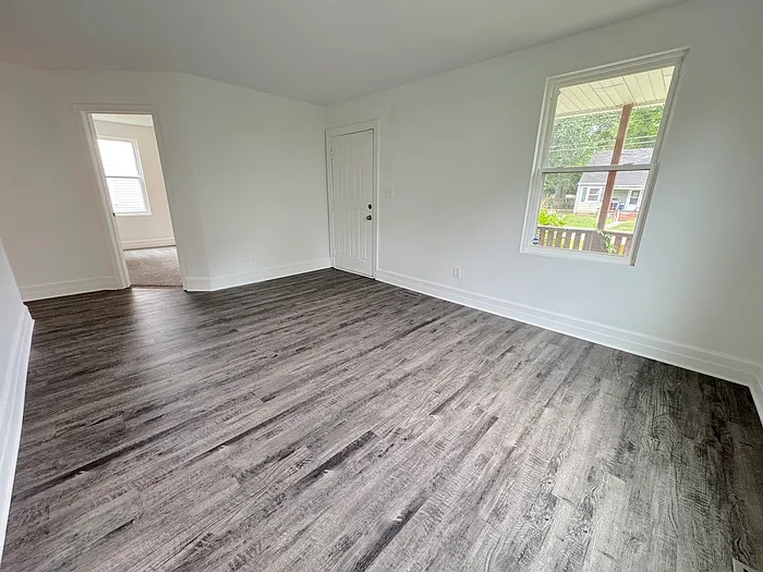 516 Homestead Ave — Photo 6