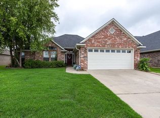 5816 Bluebonnett Dr, Bossier City, LA 71112