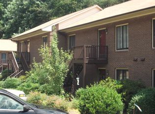 226 Ridge Forest Ct, Winston Salem, NC 27104
