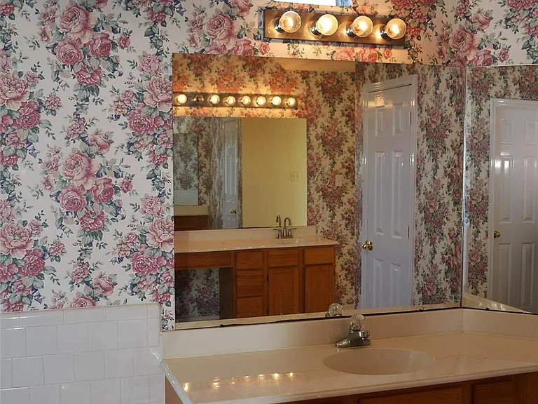 21718 Bay Palms Dr — Photo 15
