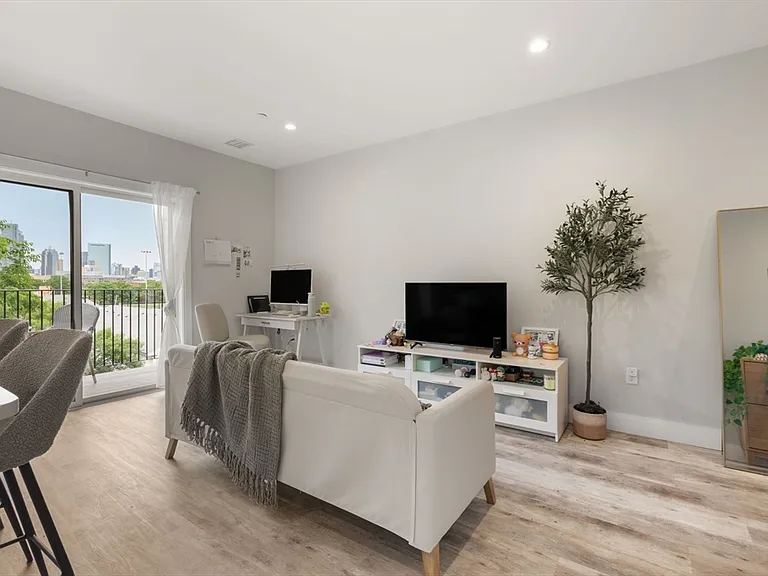 1457 Tremont St #308 — Photo 7