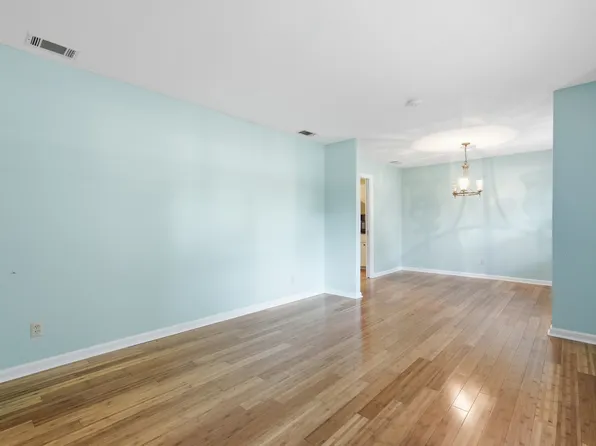 65 S Cromwell Rd, Savannah, GA 31410