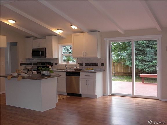 5th image of 12104 241st Avenue Ct E