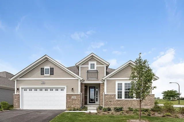 3811 Chesapeake Ln photo 1
