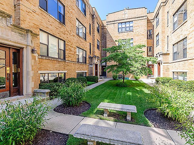 1st image of 5926 N Paulina St APT 2