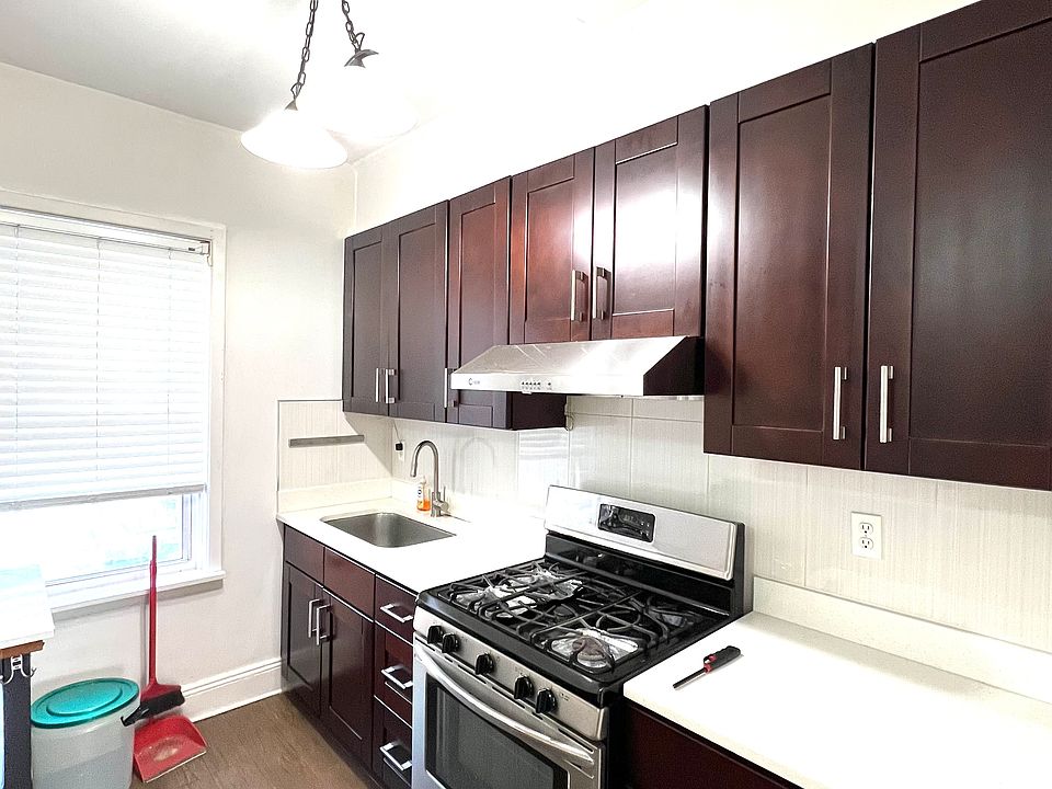 Kitchen with side window