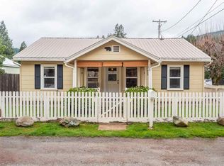 103 S 2nd St, Dunsmuir, CA 96025