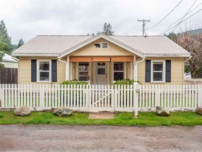 103 S 2nd St, Dunsmuir, CA, 96025