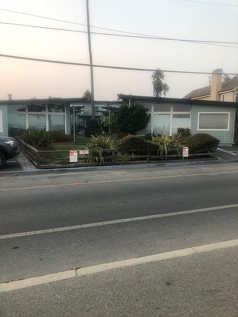 1st image of 23923 E Cliff Dr