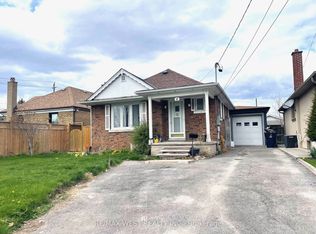 4 Parkchester Rd, Toronto, ON M6M2R9