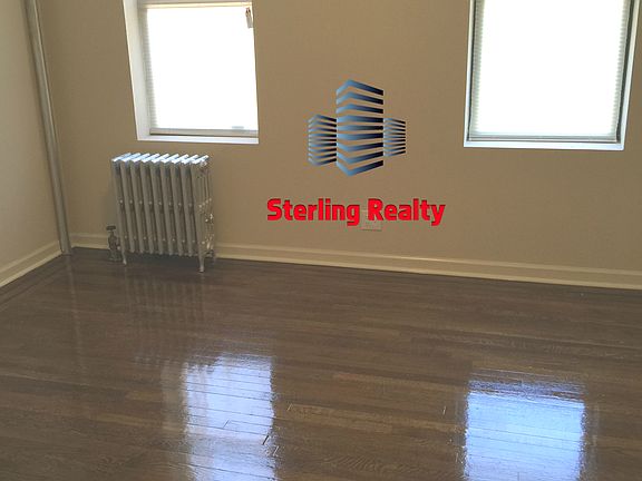 3rd image of 2416 38th Ave APT 2E